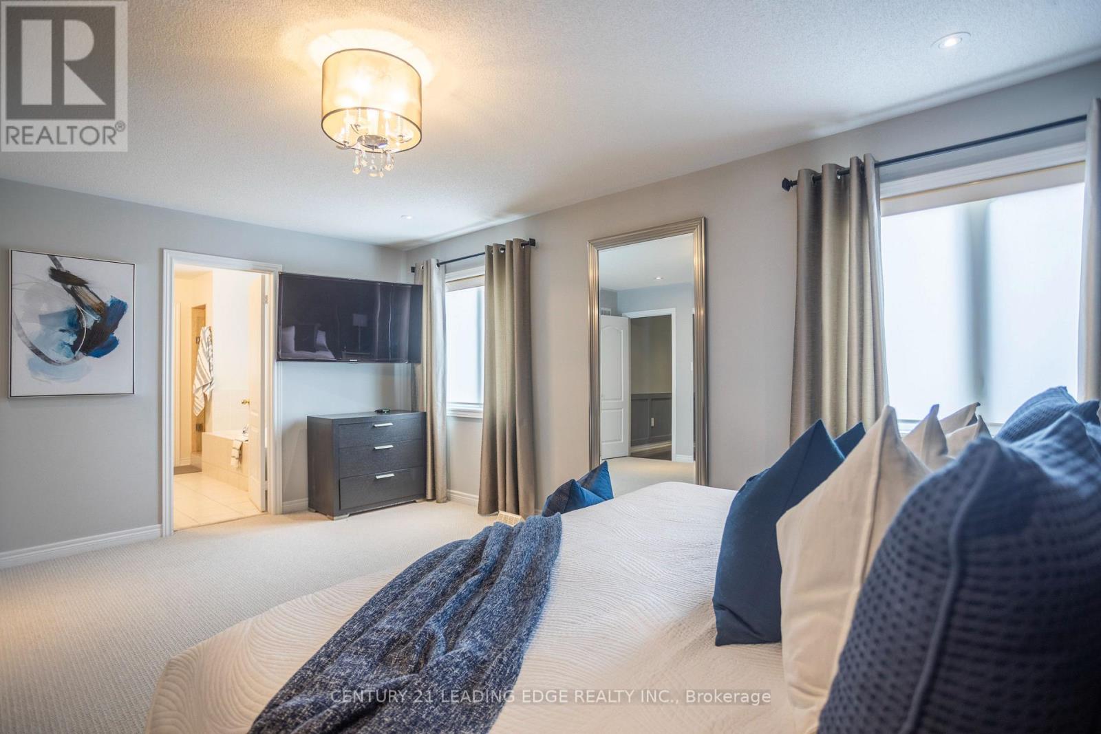 72 Pelister Drive, Markham, Ontario  L6E 0M7 - Photo 24 - N12426182