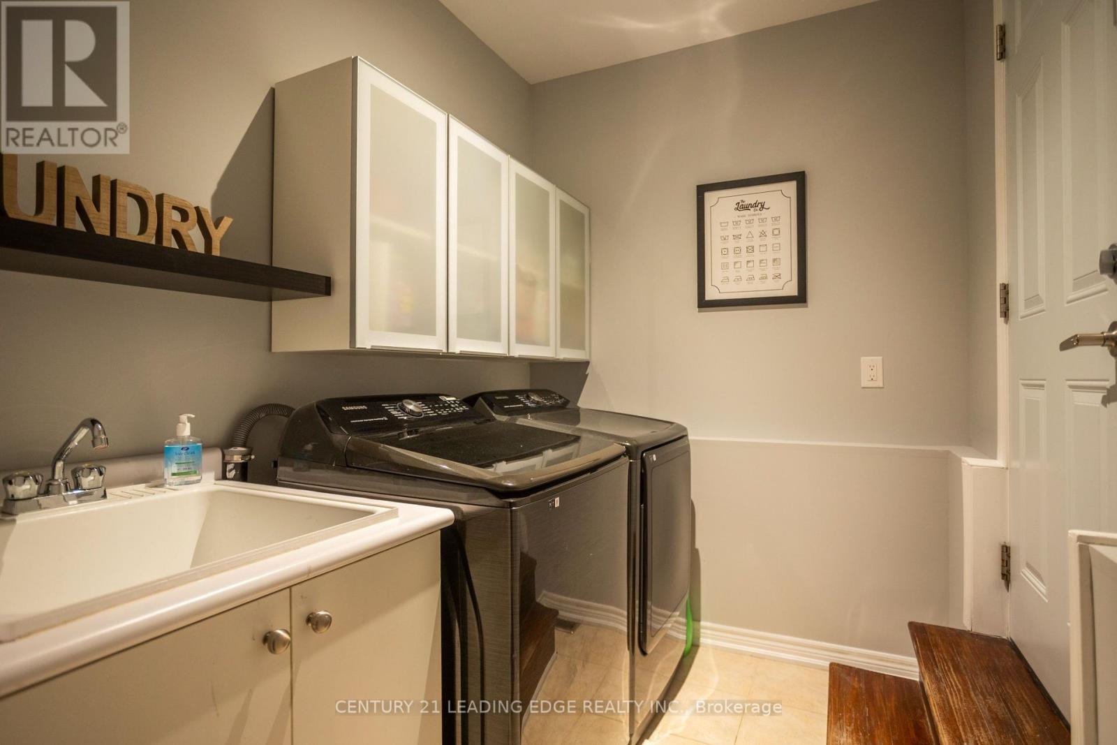72 Pelister Drive, Markham, Ontario  L6E 0M7 - Photo 38 - N12426182