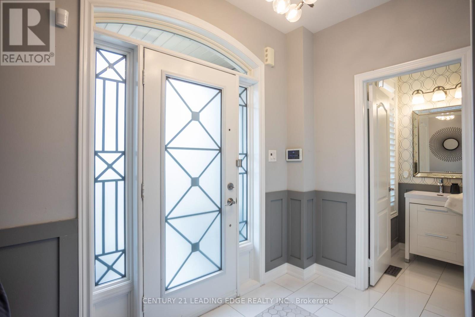 72 Pelister Drive, Markham, Ontario  L6E 0M7 - Photo 4 - N12426182