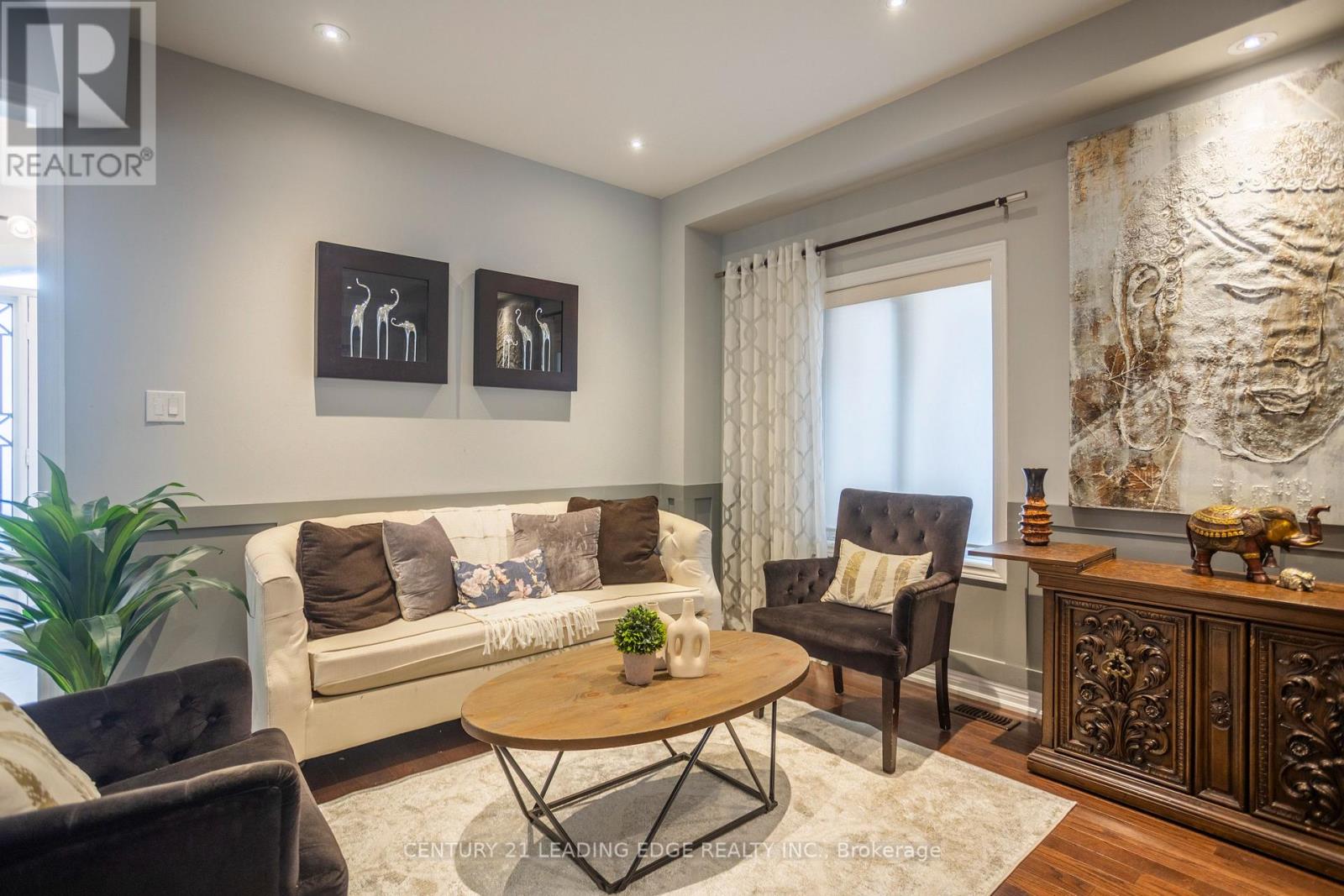 72 Pelister Drive, Markham, Ontario  L6E 0M7 - Photo 8 - N12426182