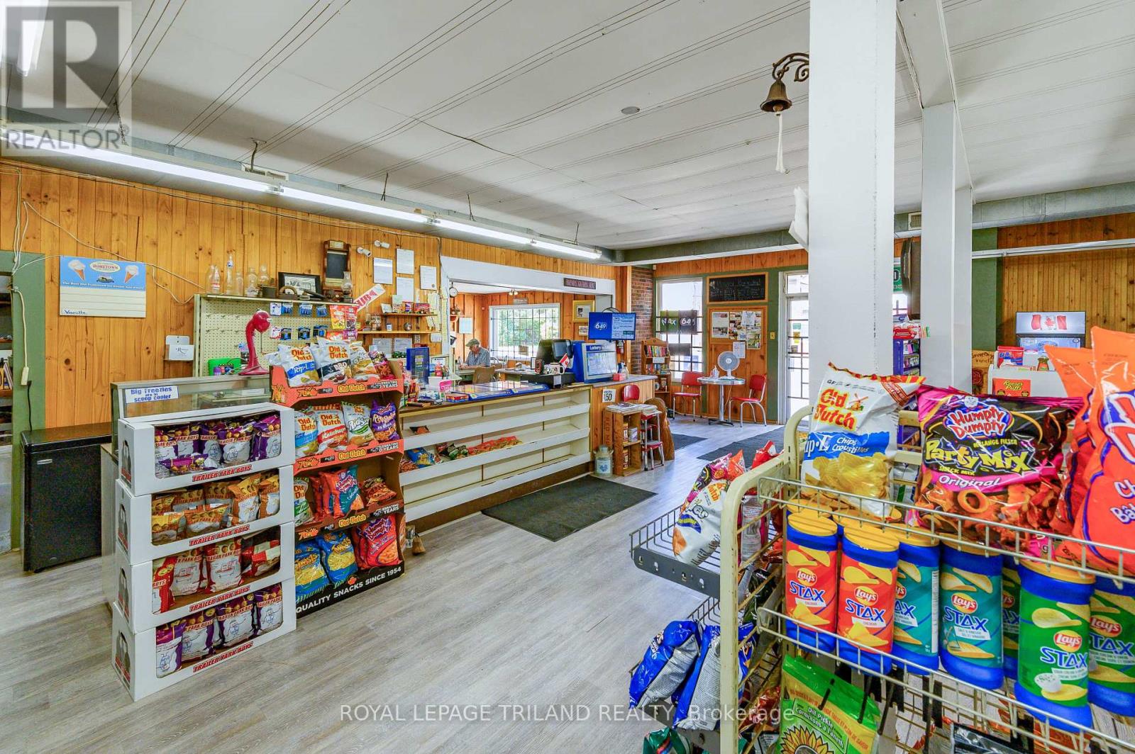 288 King Street S, Chatham-Kent, Ontario  N0P 1T0 - Photo 19 - X12427472