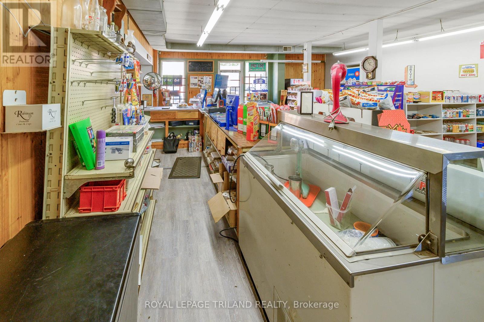 288 King Street S, Chatham-Kent, Ontario  N0P 1T0 - Photo 21 - X12427472