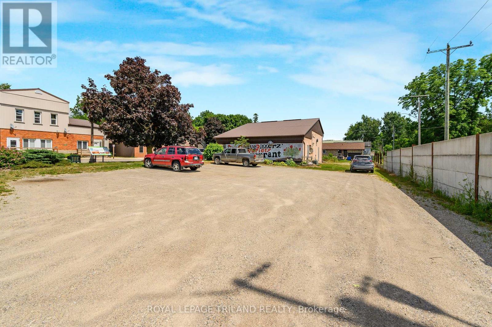 288 King Street S, Chatham-Kent, Ontario  N0P 1T0 - Photo 3 - X12427472