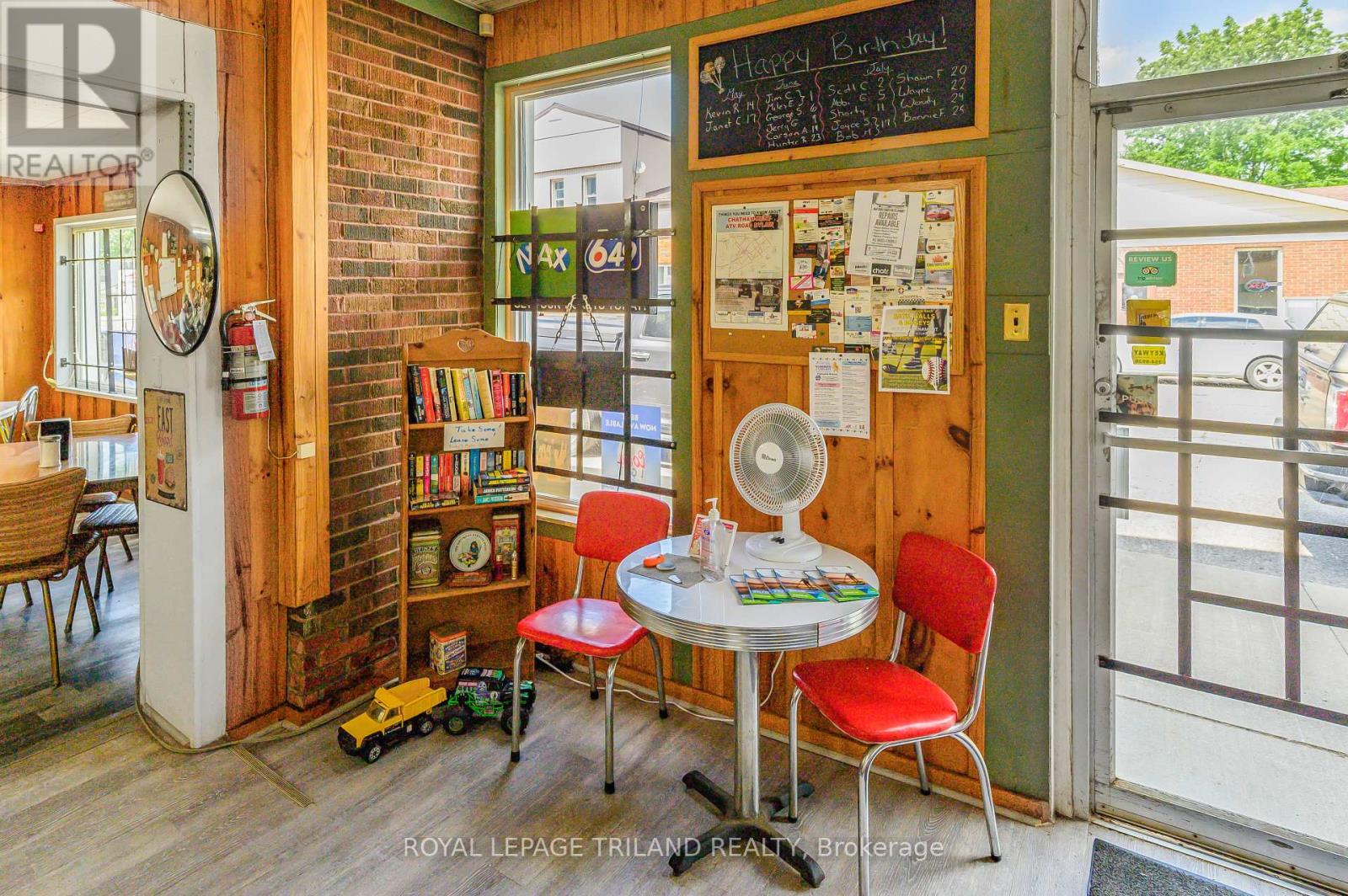 288 King Street S, Chatham-Kent, Ontario  N0P 1T0 - Photo 37 - X12427472
