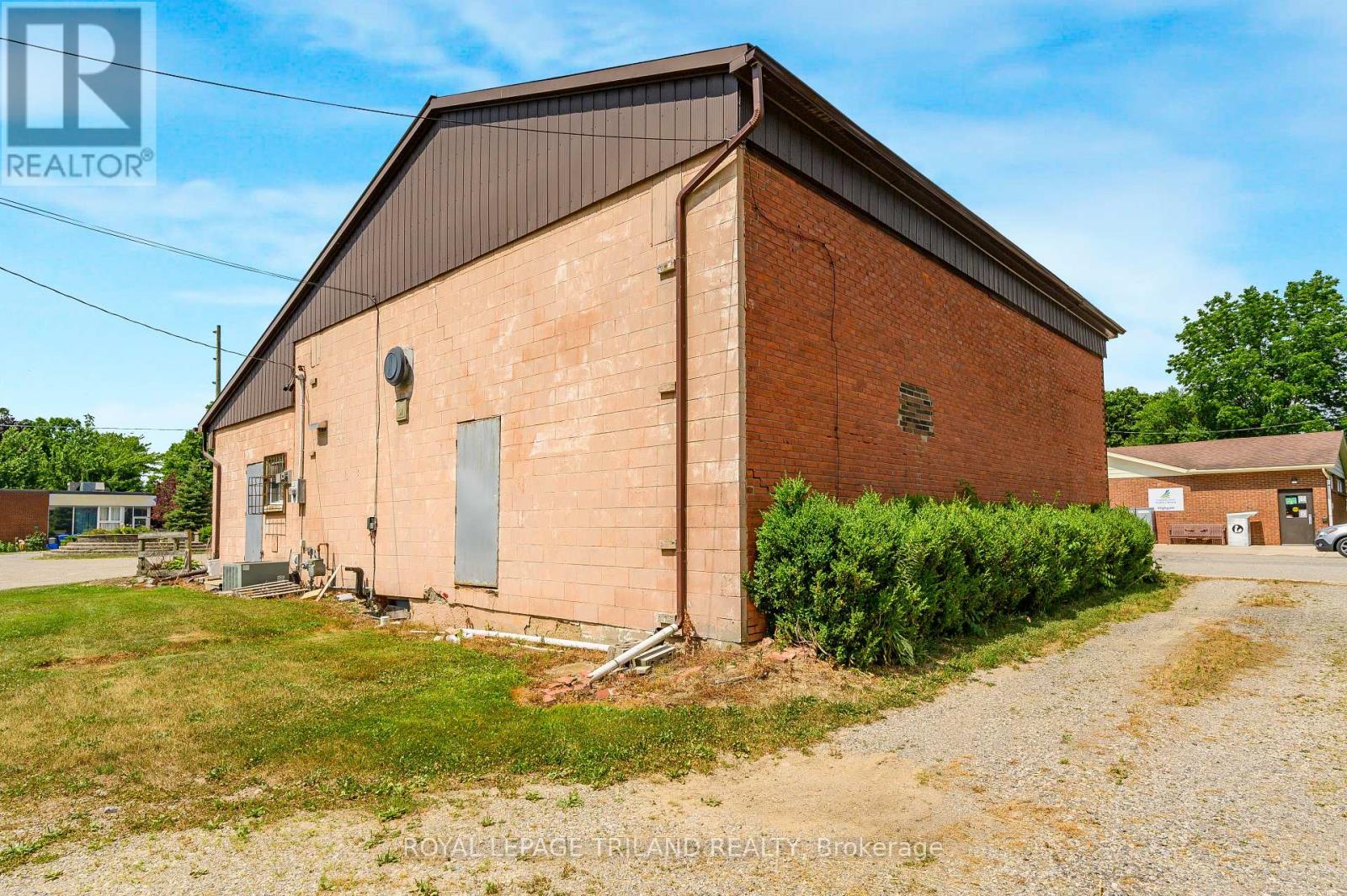 288 King Street S, Chatham-Kent, Ontario  N0P 1T0 - Photo 6 - X12427472