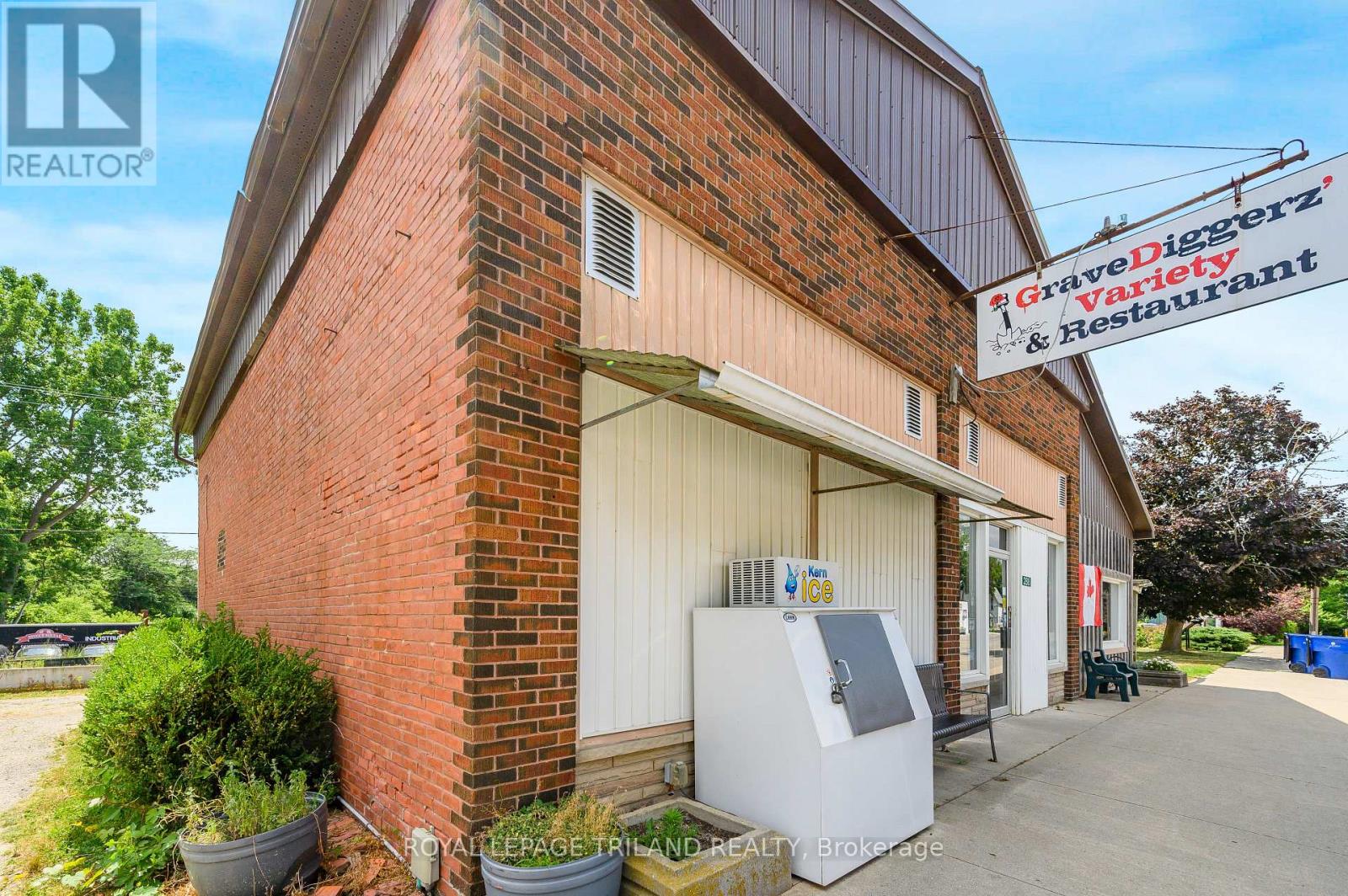 288 King Street S, Chatham-Kent, Ontario  N0P 1T0 - Photo 8 - X12427472