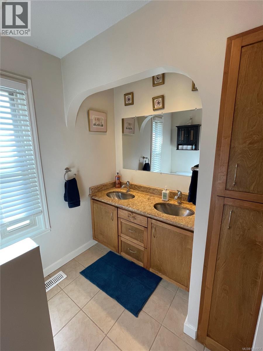 7130 Highland Dr, Port Hardy, British Columbia  V0N 2P0 - Photo 11 - 1014957