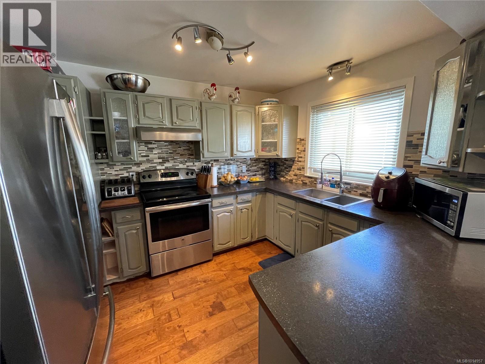 7130 Highland Dr, Port Hardy, British Columbia  V0N 2P0 - Photo 22 - 1014957