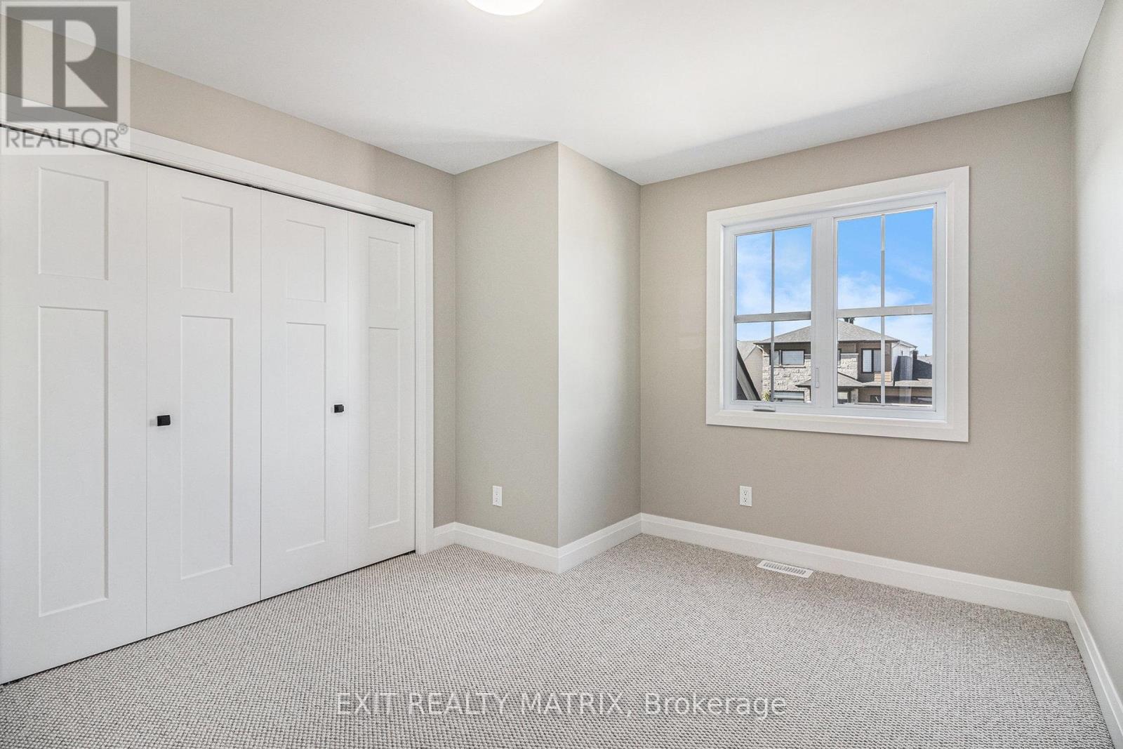 1375 Fribourg Street, Russell, Ontario  K0A 1W0 - Photo 11 - X12427468