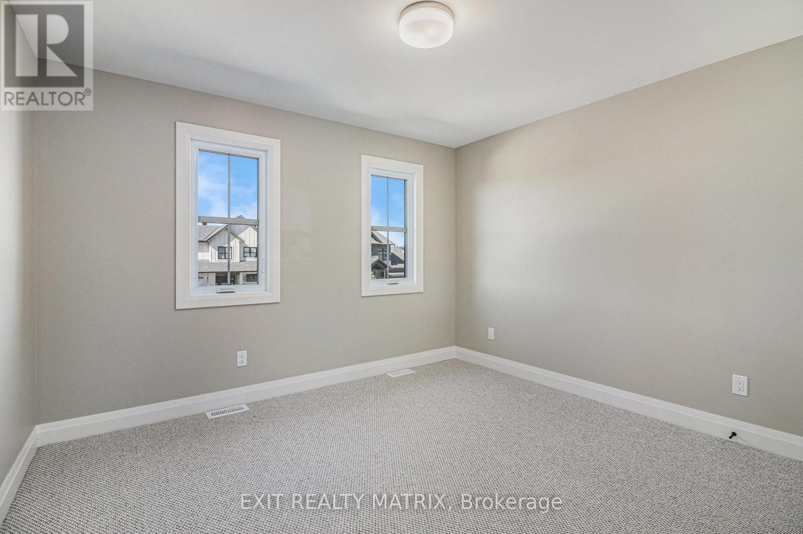 1375 Fribourg Street, Russell, Ontario  K0A 1W0 - Photo 12 - X12427468