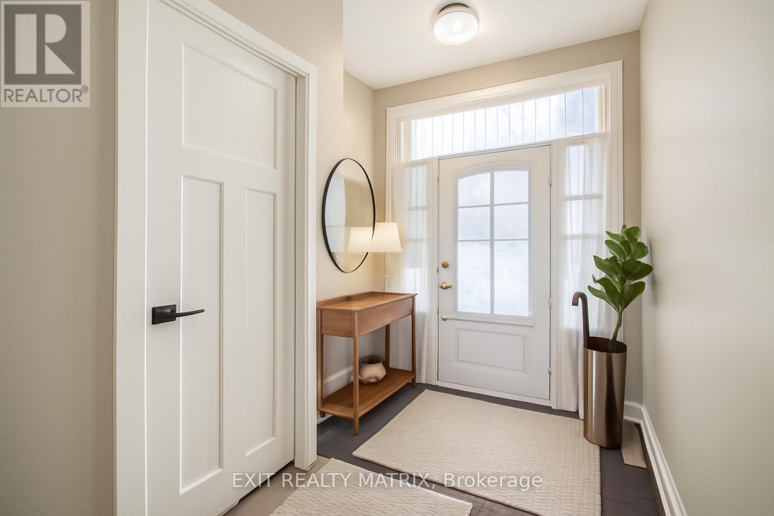 1375 Fribourg Street, Russell, Ontario  K0A 1W0 - Photo 2 - X12427468