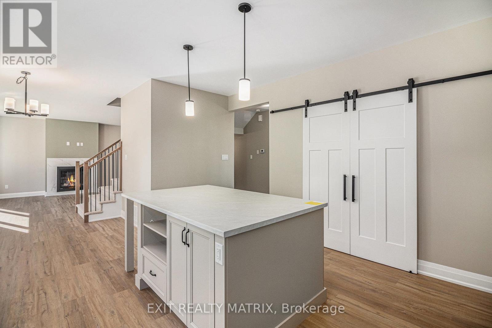 1375 Fribourg Street, Russell, Ontario  K0A 1W0 - Photo 9 - X12427468