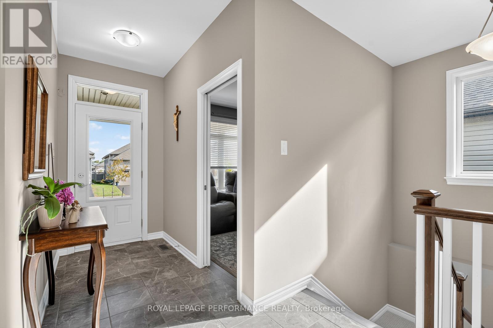 88 Des Rails Street, Clarence-Rockland, Ontario  K4K 0K2 - Photo 5 - X12427471