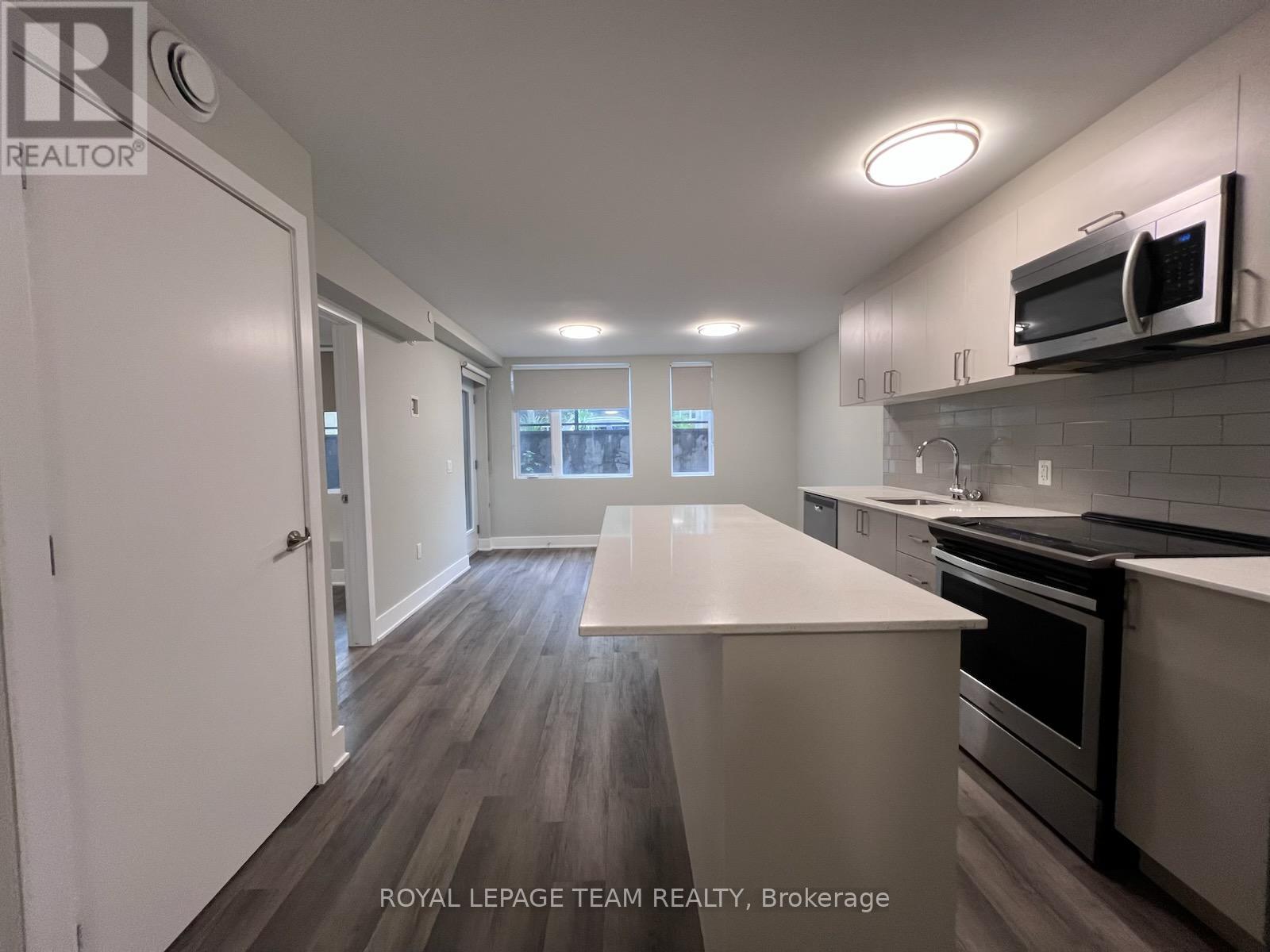 B01 - 1295 Summerville Avenue, Ottawa, Ontario  K1Z 8G7 - Photo 2 - X12427487