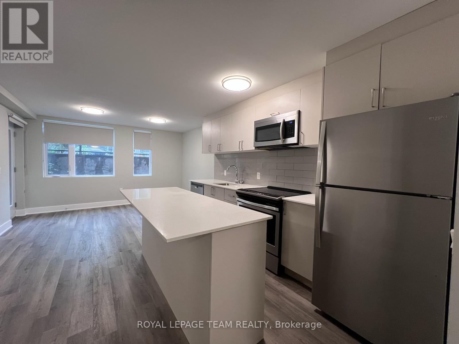 B01 - 1295 Summerville Avenue, Ottawa, Ontario  K1Z 8G7 - Photo 3 - X12427487