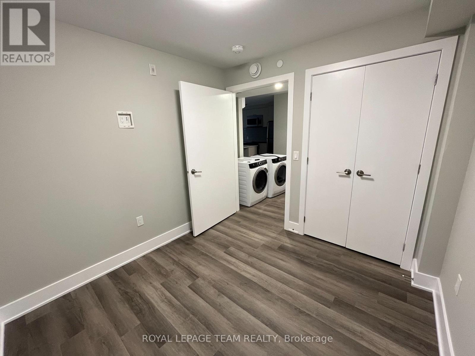 B01 - 1295 Summerville Avenue, Ottawa, Ontario  K1Z 8G7 - Photo 7 - X12427487
