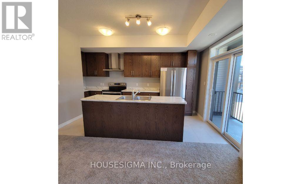64 Lomond Lane, Kitchener, Ontario  N2R 0T6 - Photo 12 - X12427416
