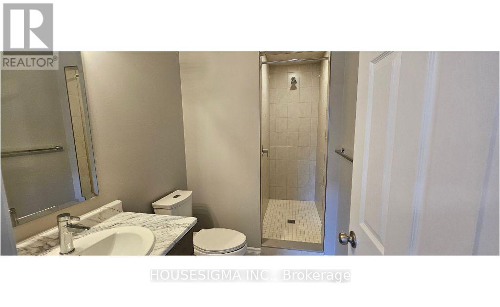 64 Lomond Lane, Kitchener, Ontario  N2R 0T6 - Photo 7 - X12427416