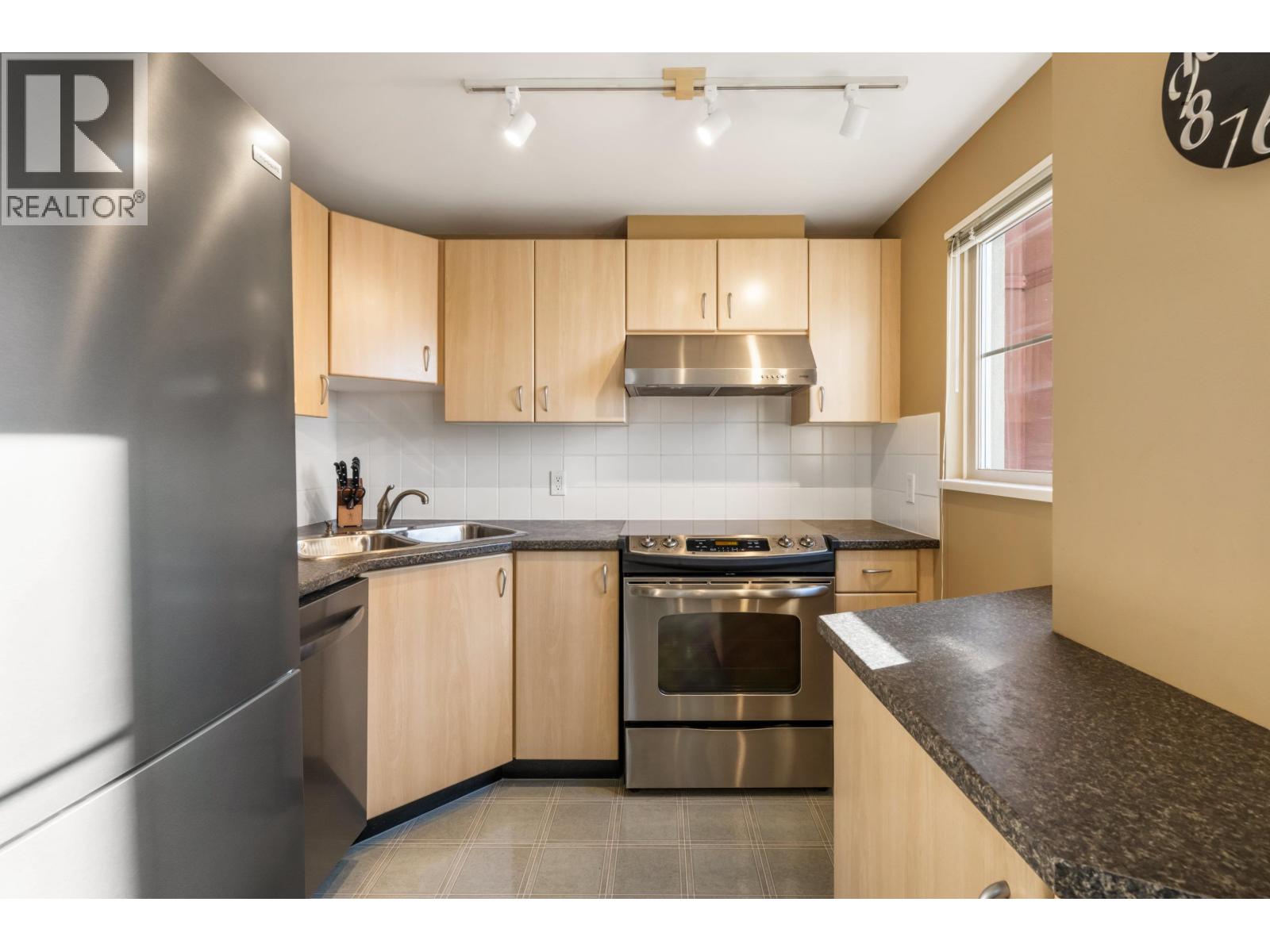1206 121 W 15th Street, North Vancouver, British Columbia  V7M 1R8 - Photo 12 - R3052391