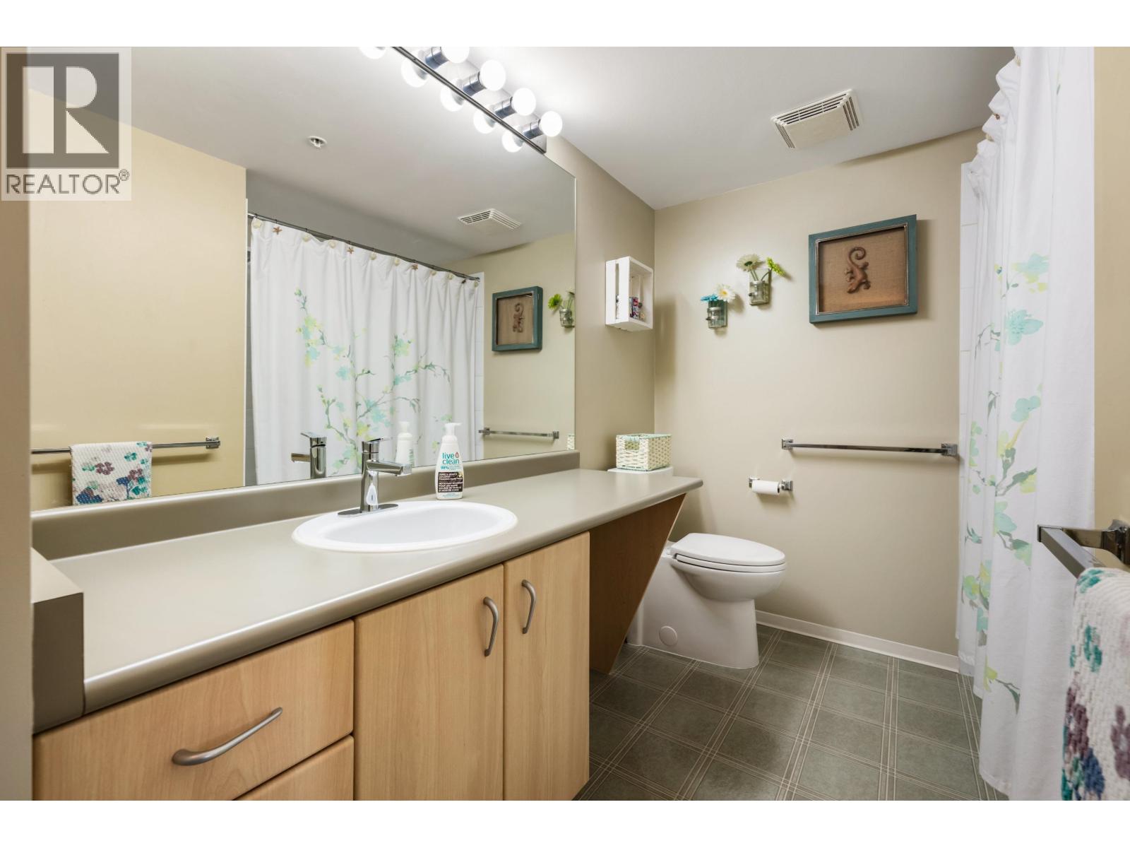 1206 121 W 15th Street, North Vancouver, British Columbia  V7M 1R8 - Photo 18 - R3052391