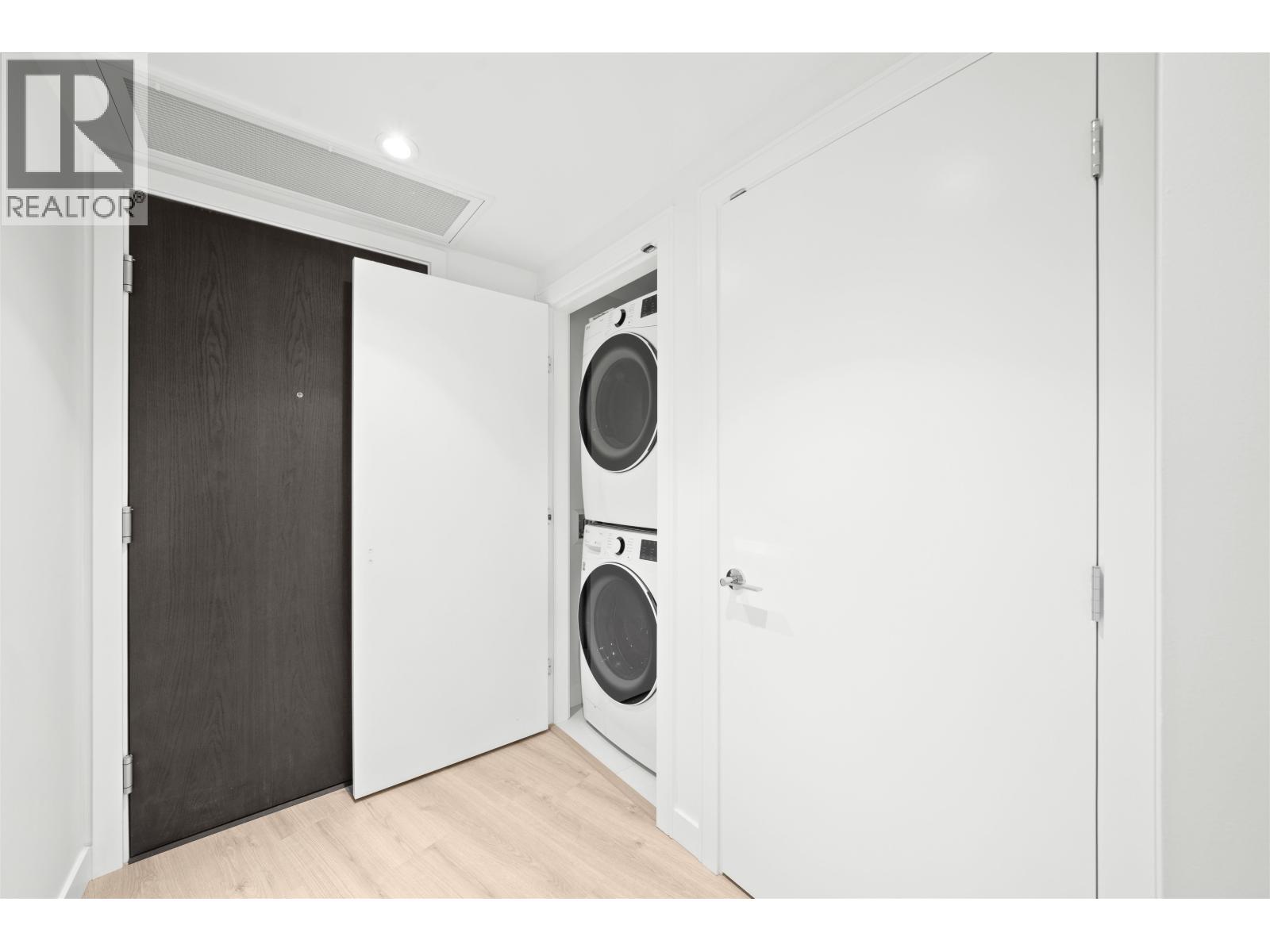 1209 1500 Fern Street, North Vancouver, British Columbia  V7J 1H6 - Photo 15 - R3052411