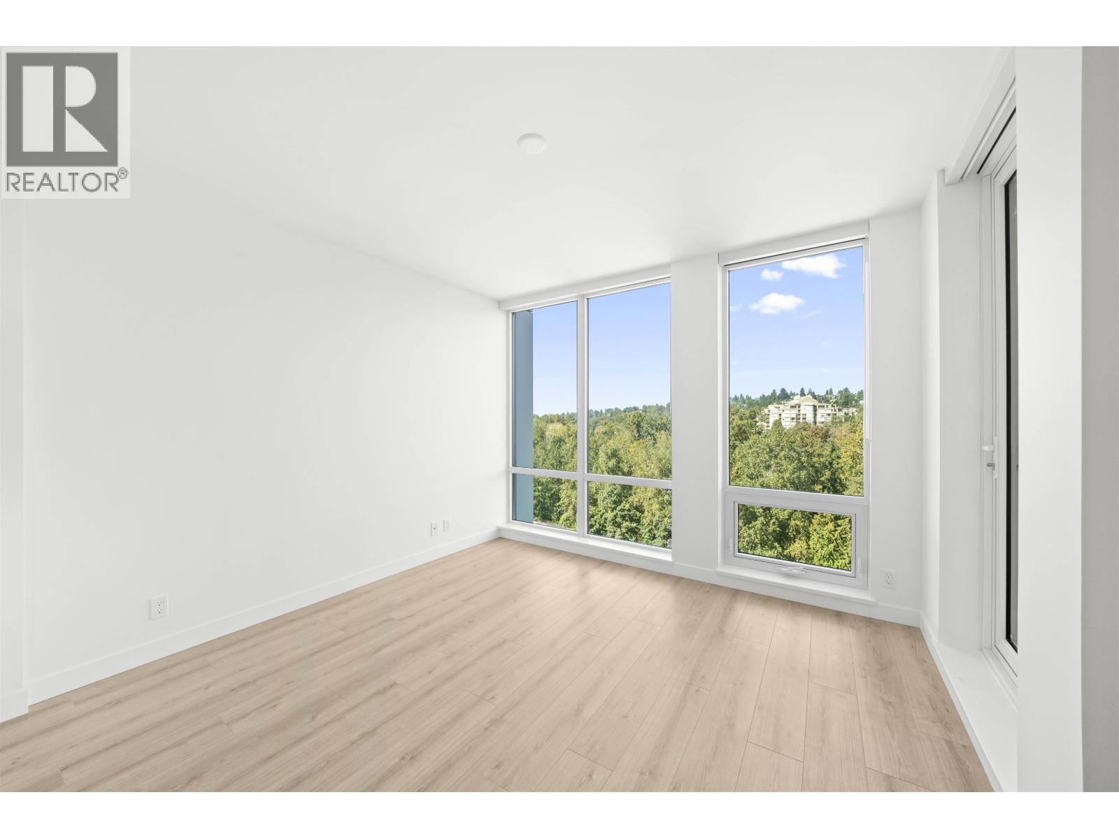 1209 1500 Fern Street, North Vancouver, British Columbia  V7J 1H6 - Photo 2 - R3052411
