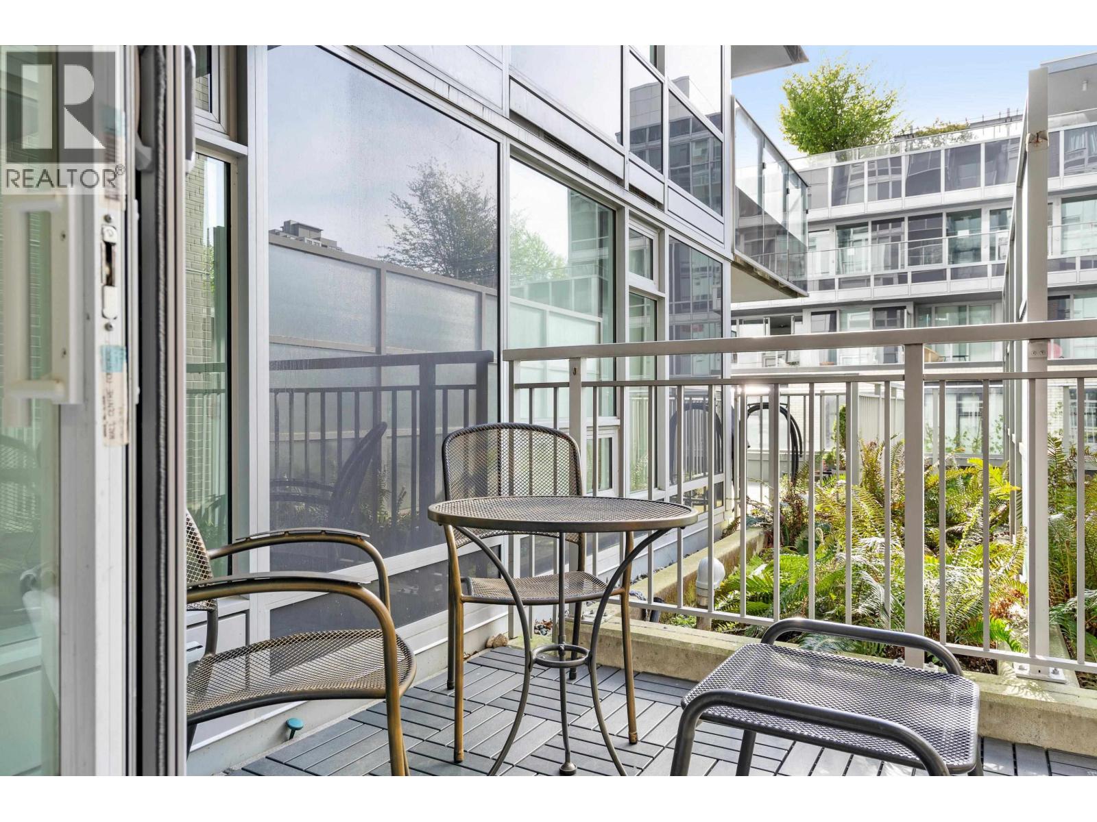 303 5665 Boundary Road, Vancouver, British Columbia  V5R 0E4 - Photo 10 - R3052413