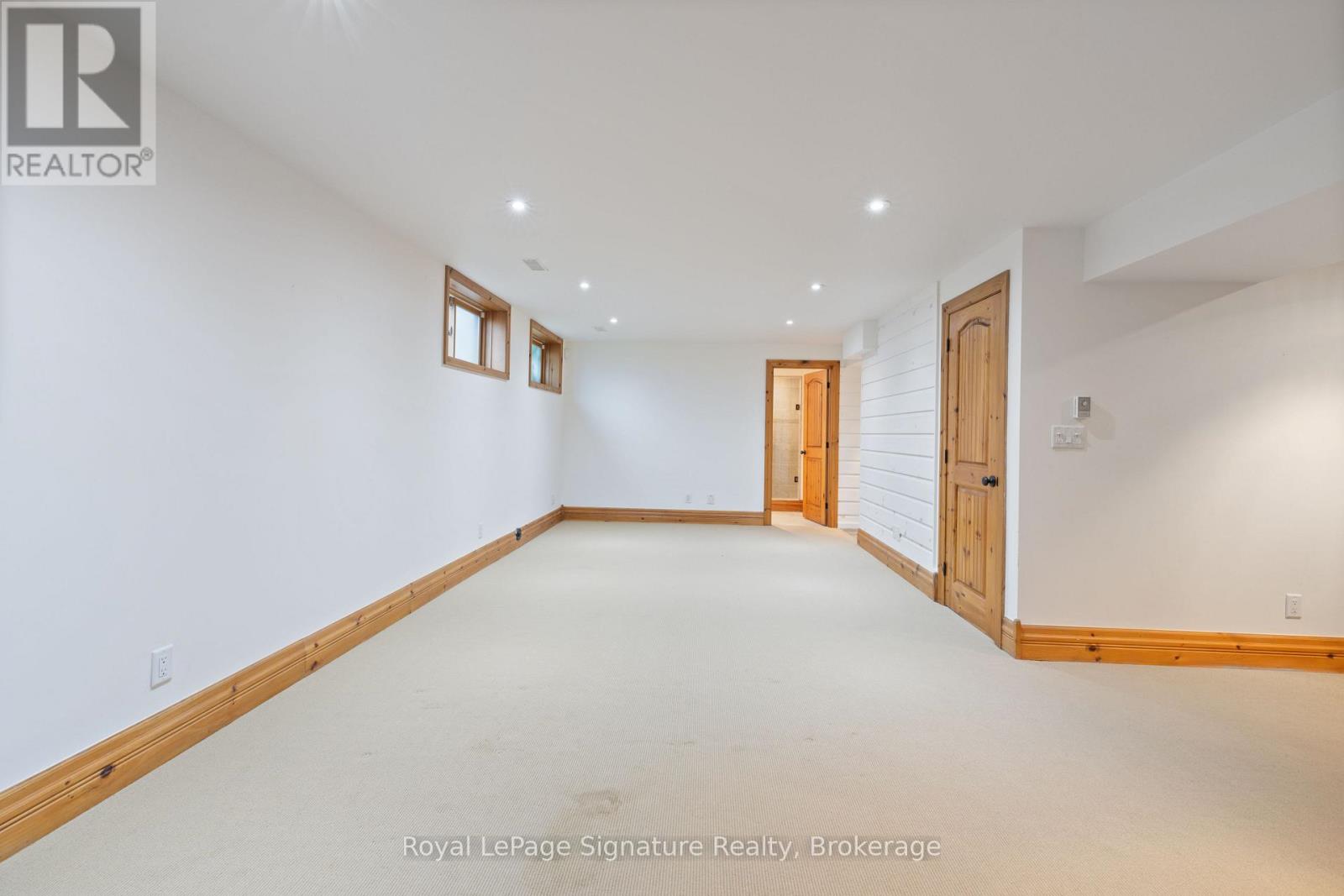 161 Snowbridge Way, Blue Mountains, Ontario  L9Y 0V1 - Photo 40 - X12427481