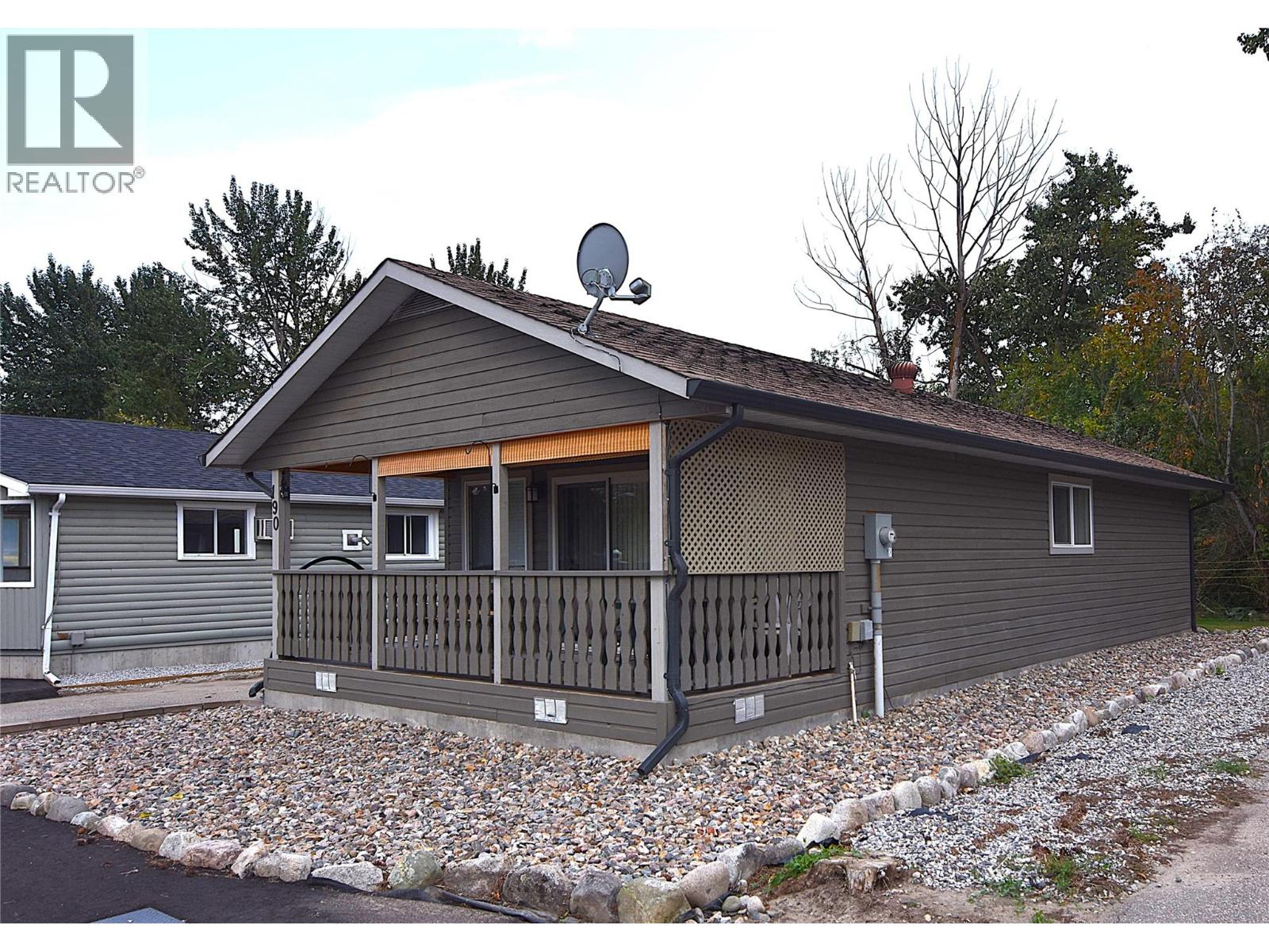 190 Falcon Avenue, Vernon, British Columbia  V1H 2A1 - Photo 4 - 10359186
