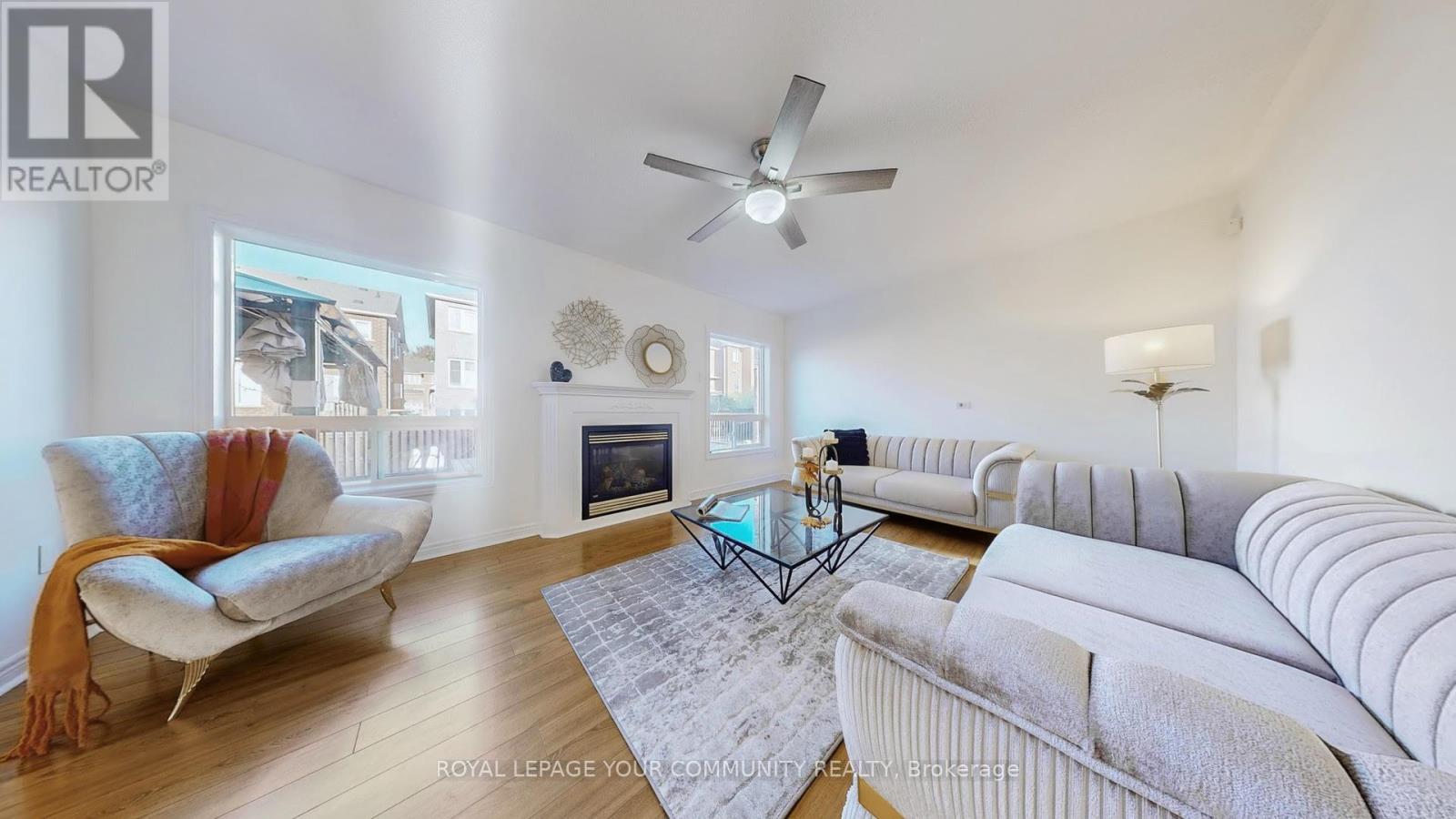 61 Mynden Way, Newmarket, Ontario  L3X 3A8 - Photo 13 - N12419291