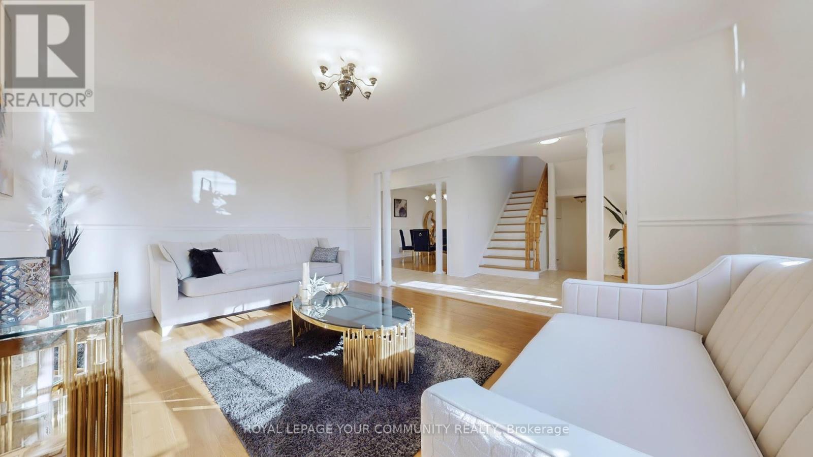 61 Mynden Way, Newmarket, Ontario  L3X 3A8 - Photo 8 - N12419291