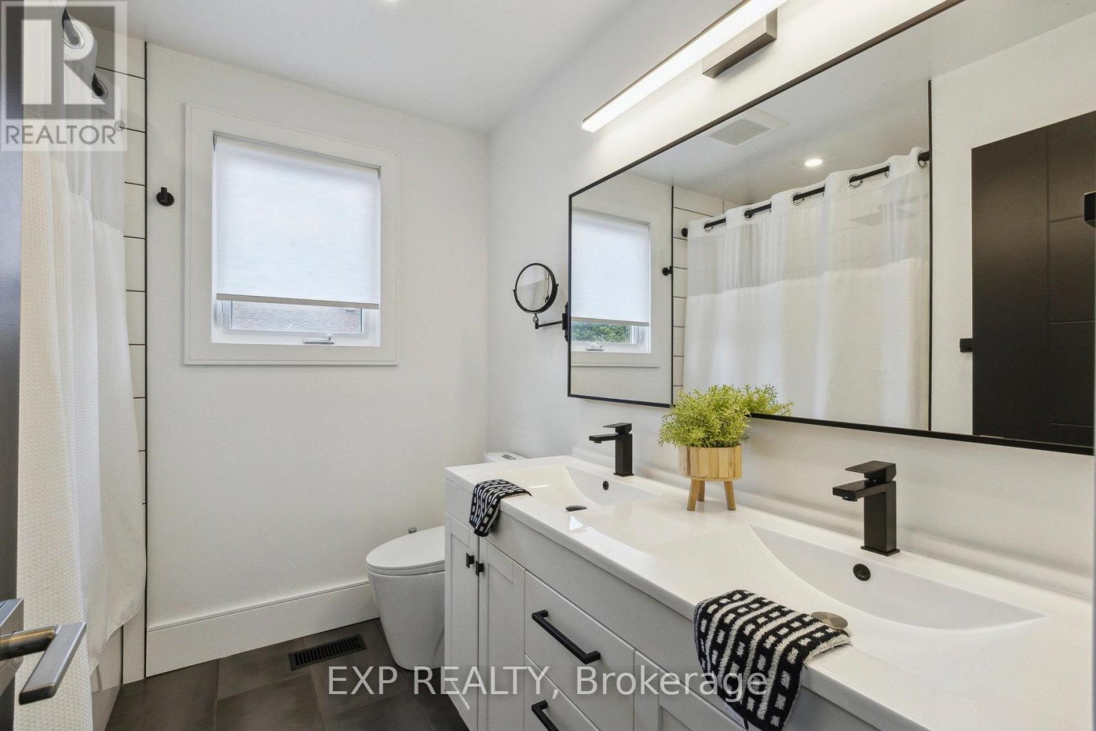 77 Imperial Road N, Guelph, Ontario  N1H 8A1 - Photo 23 - X12426405