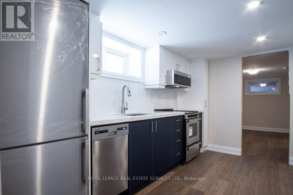 Lower - 256 Annette Street, Toronto, Ontario  M6P 1R1 - Photo 2 - W12426745