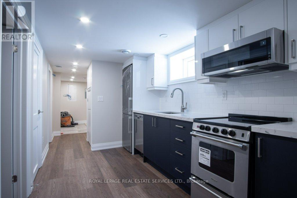 Lower - 256 Annette Street, Toronto, Ontario  M6P 1R1 - Photo 3 - W12426745