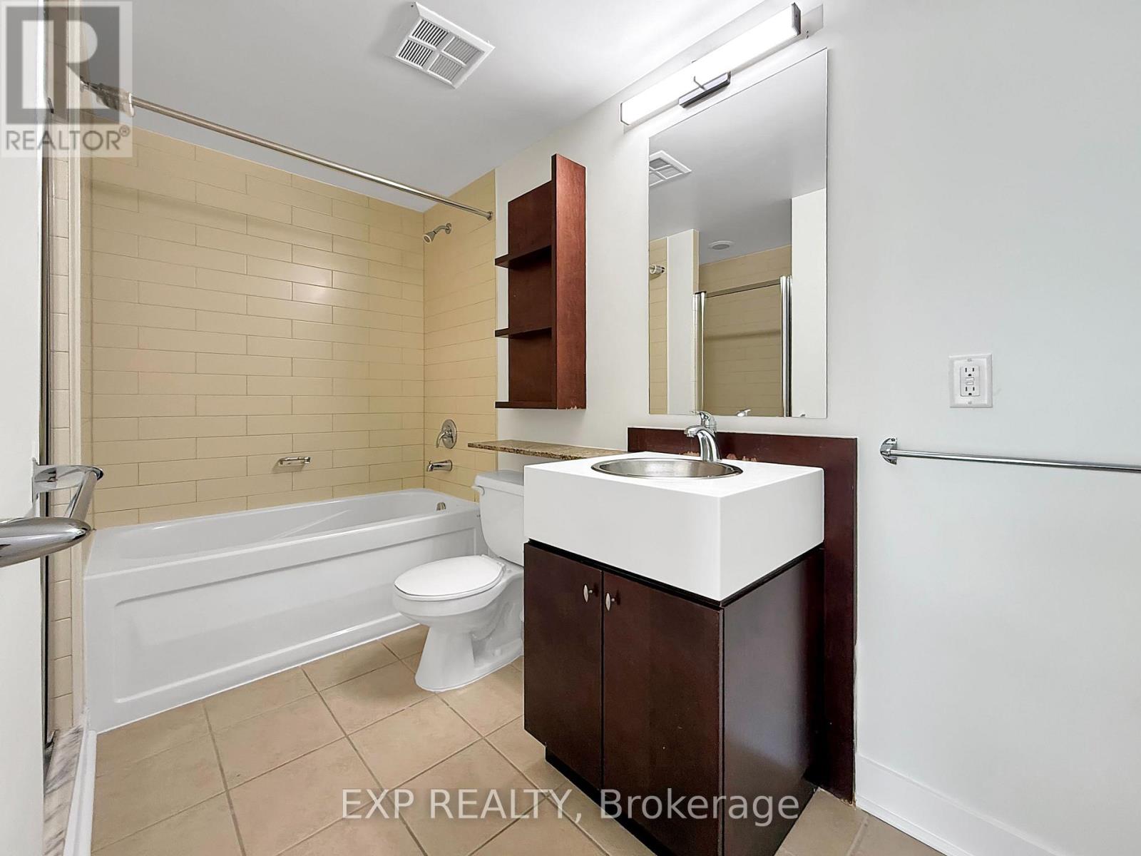 3202 - 5 Mariner Terrace, Toronto, Ontario  M5V 3V6 - Photo 44 - C12427500