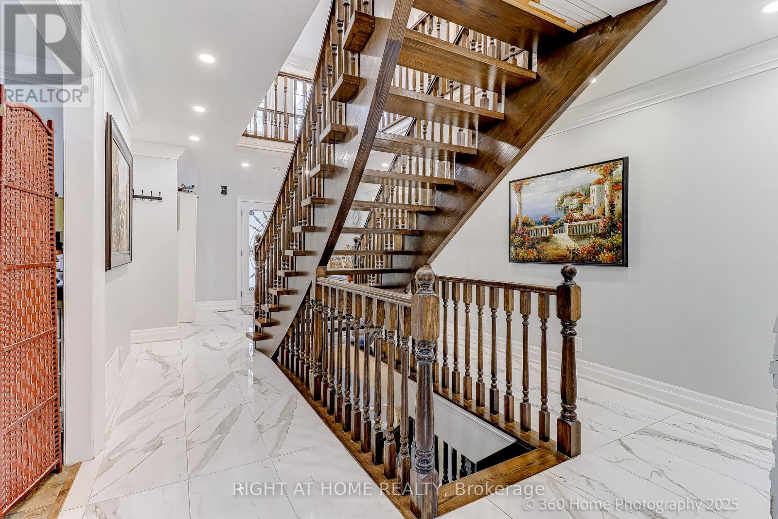71 Church Street, Georgina, Ontario  L4P 0K7 - Photo 5 - N12420476