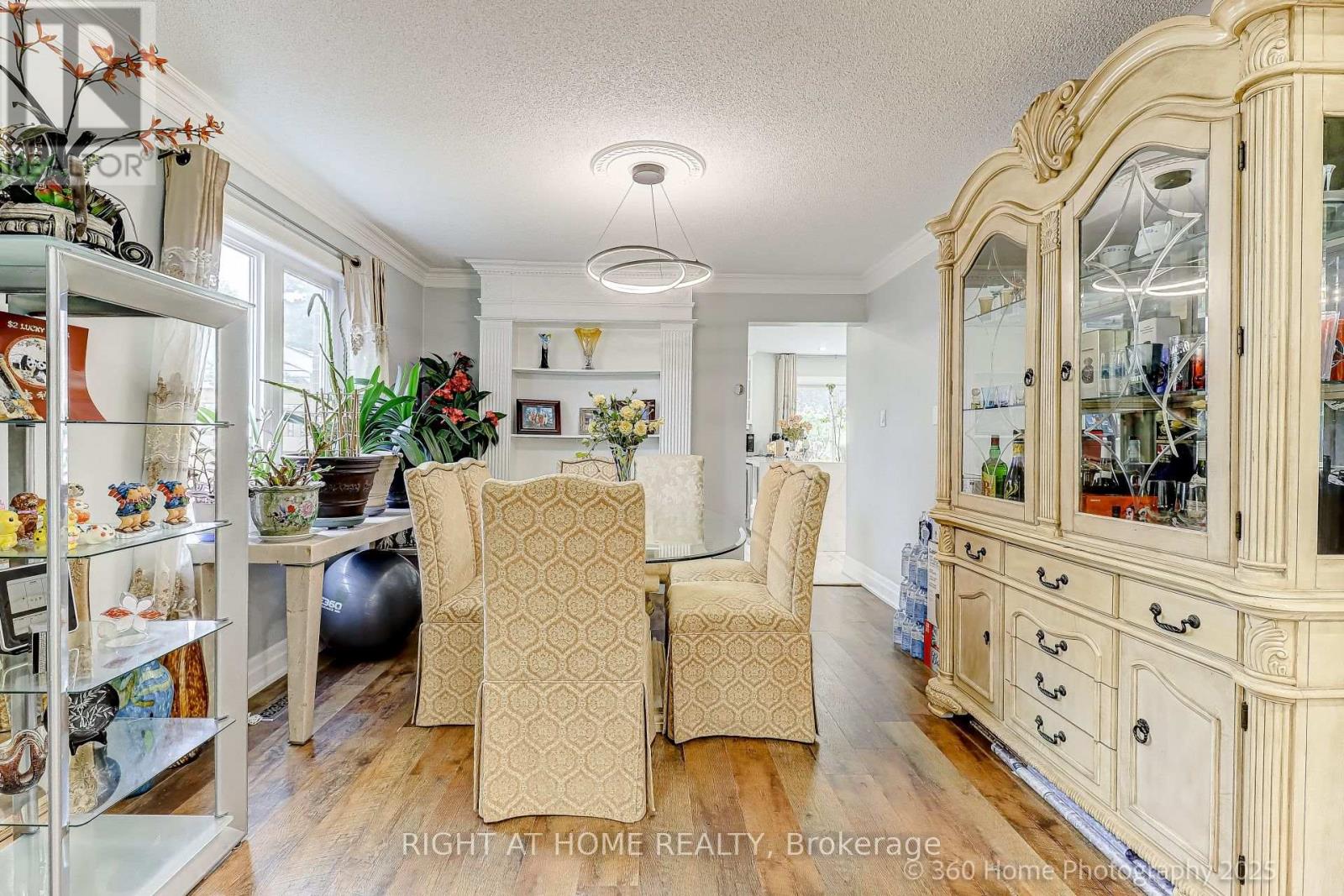 71 Church Street, Georgina, Ontario  L4P 0K7 - Photo 10 - N12420476