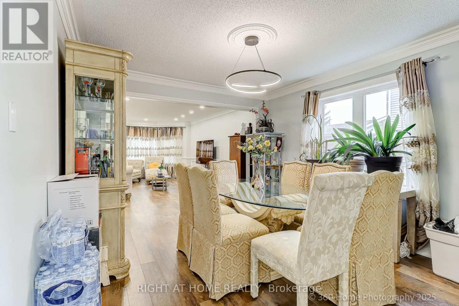 71 Church Street, Georgina, Ontario  L4P 0K7 - Photo 11 - N12420476