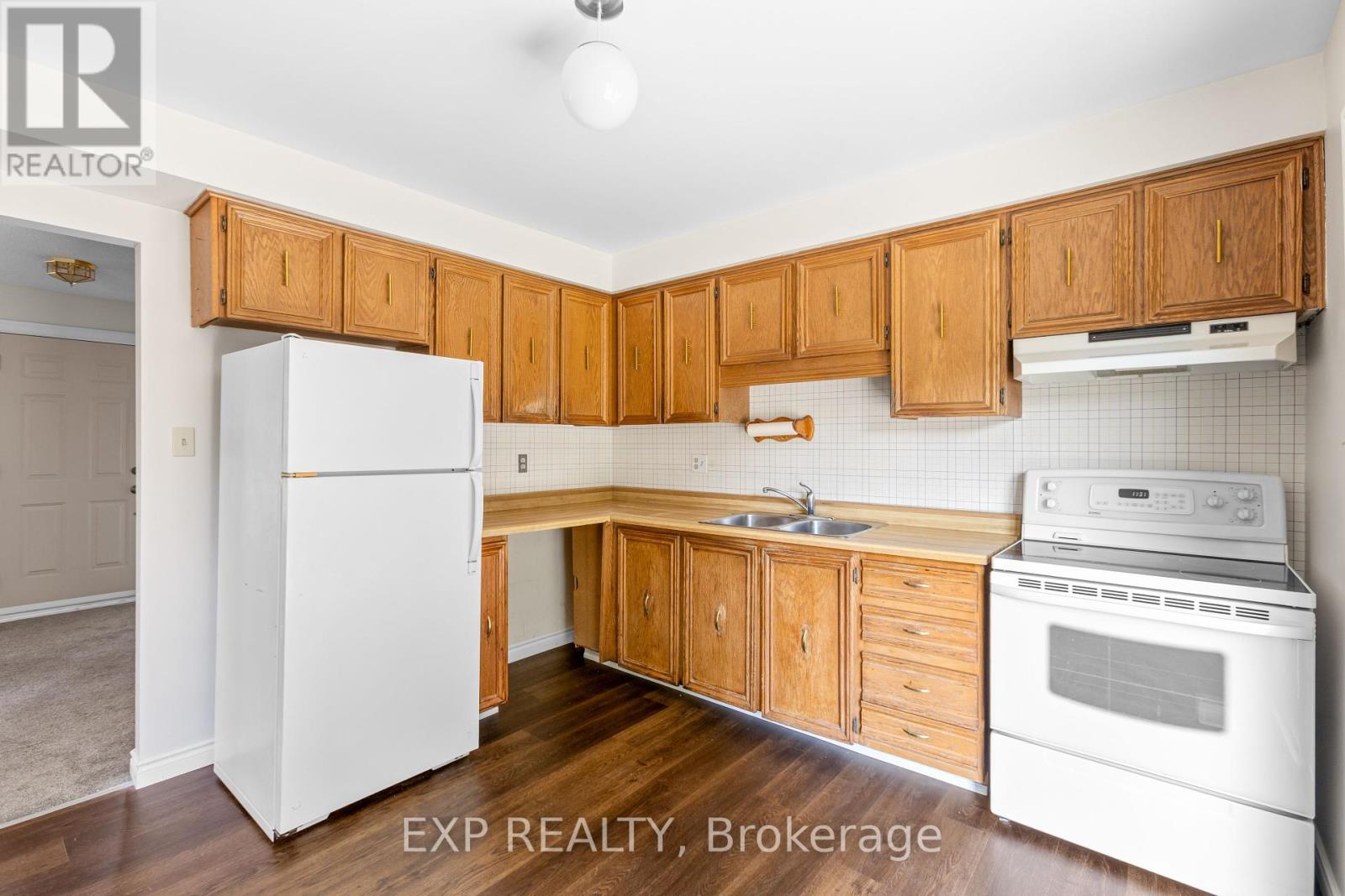 70 Pilkington Crescent, Whitby, Ontario  L1N 6G1 - Photo 12 - E12427567
