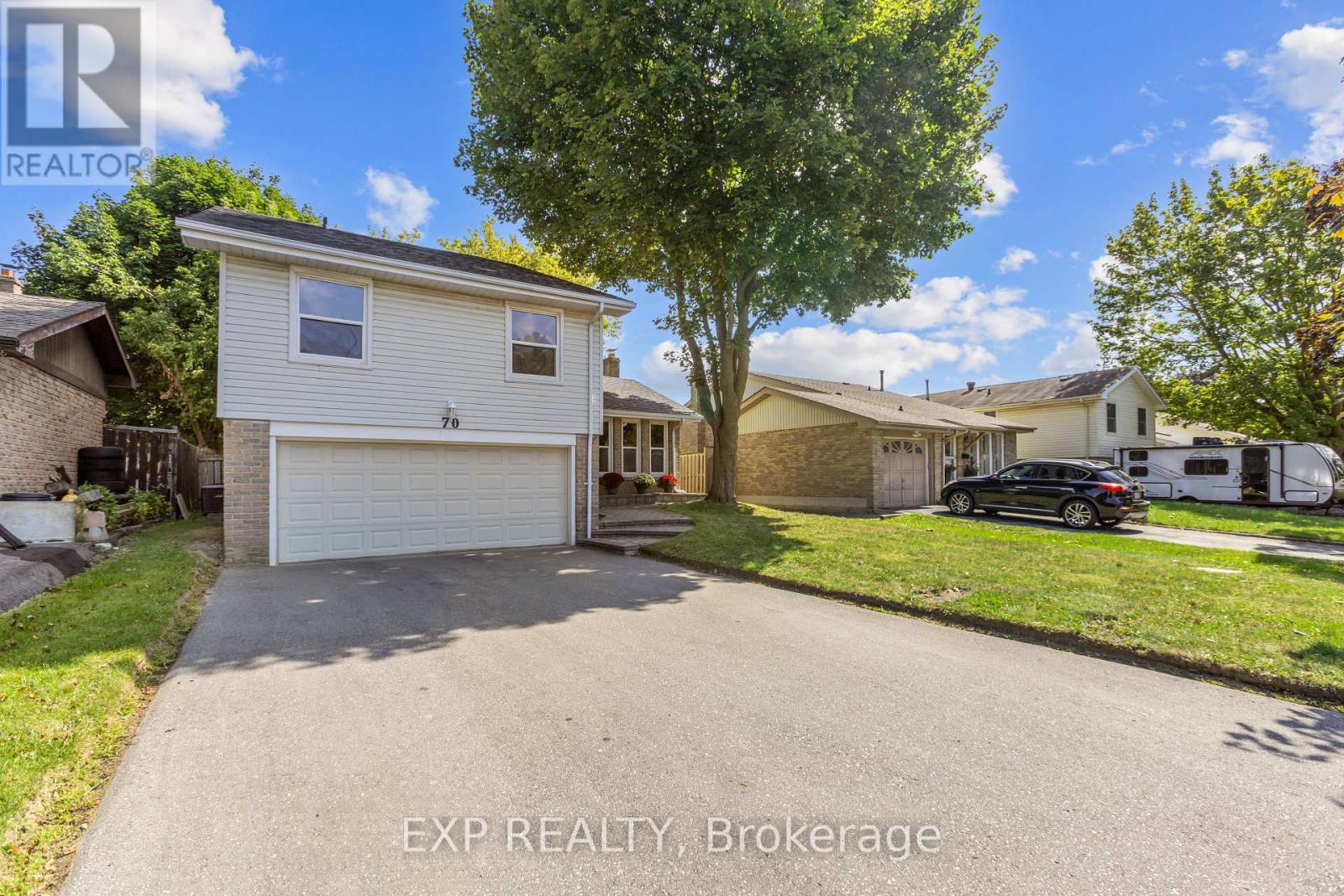 70 Pilkington Crescent, Whitby, Ontario  L1N 6G1 - Photo 3 - E12427567