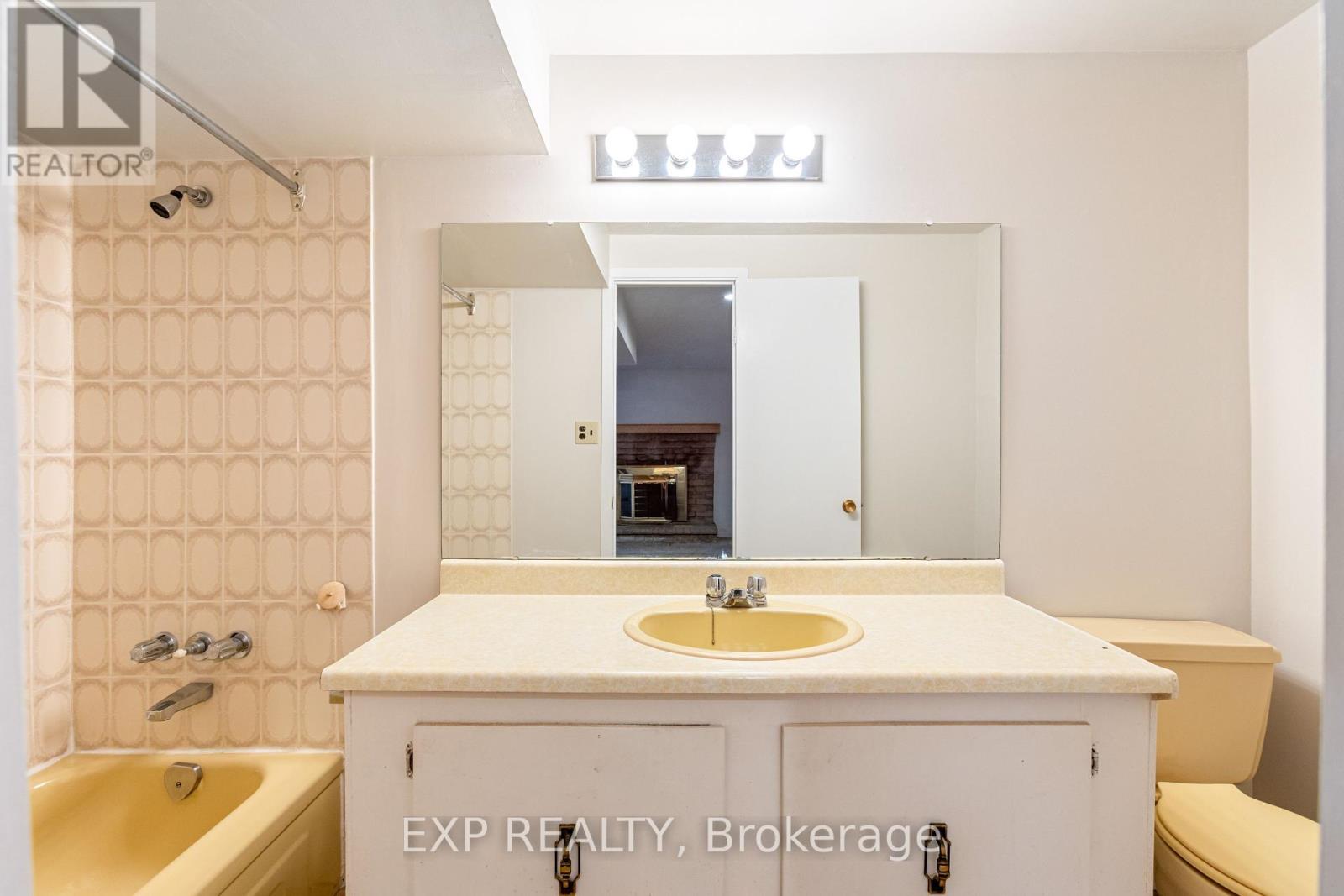70 Pilkington Crescent, Whitby, Ontario  L1N 6G1 - Photo 39 - E12427567