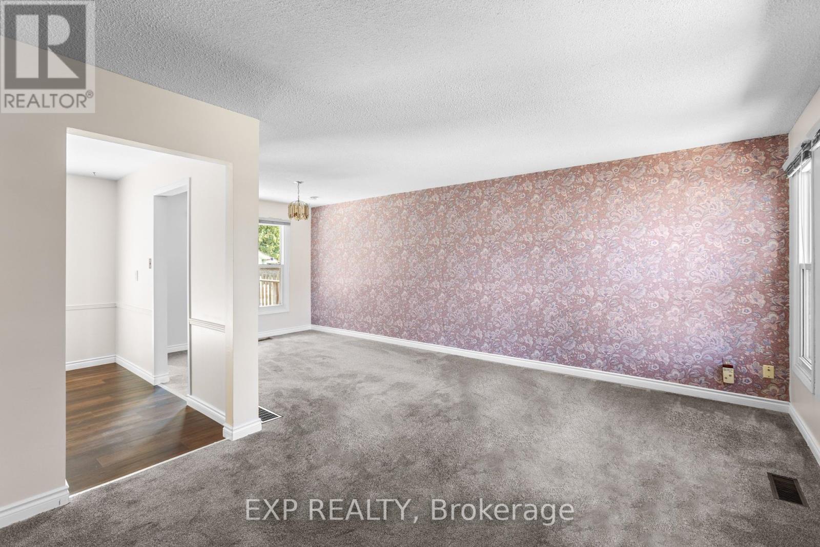 70 Pilkington Crescent, Whitby, Ontario  L1N 6G1 - Photo 7 - E12427567