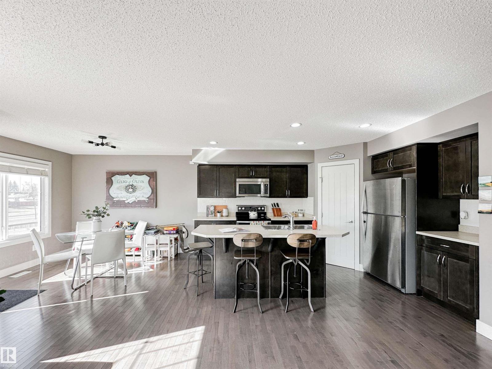 12009 167a Av Nw, Edmonton, Alberta  T5X 0G5 - Photo 6 - E4459533