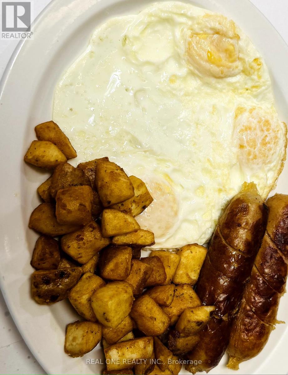 14 - 16715 YONGE STREET, Newmarket, Ontario