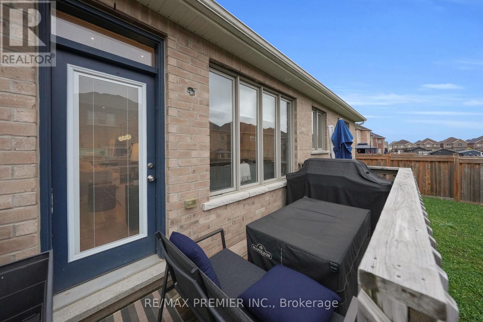 37 Walls Crescent, New Tecumseth, Ontario  L0G 1W0 - Photo 44 - N12427477