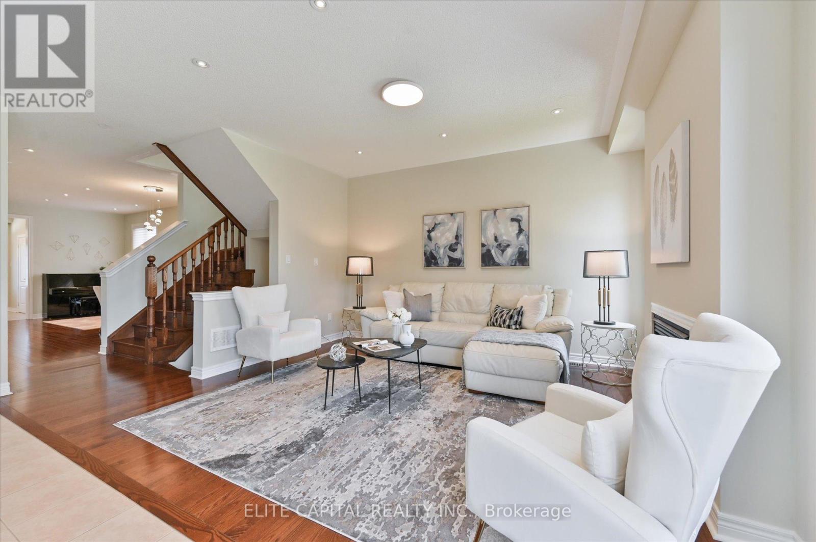7 Salix Avenue, Whitchurch-Stouffville, Ontario  L4A 1S1 - Photo 16 - N12427483