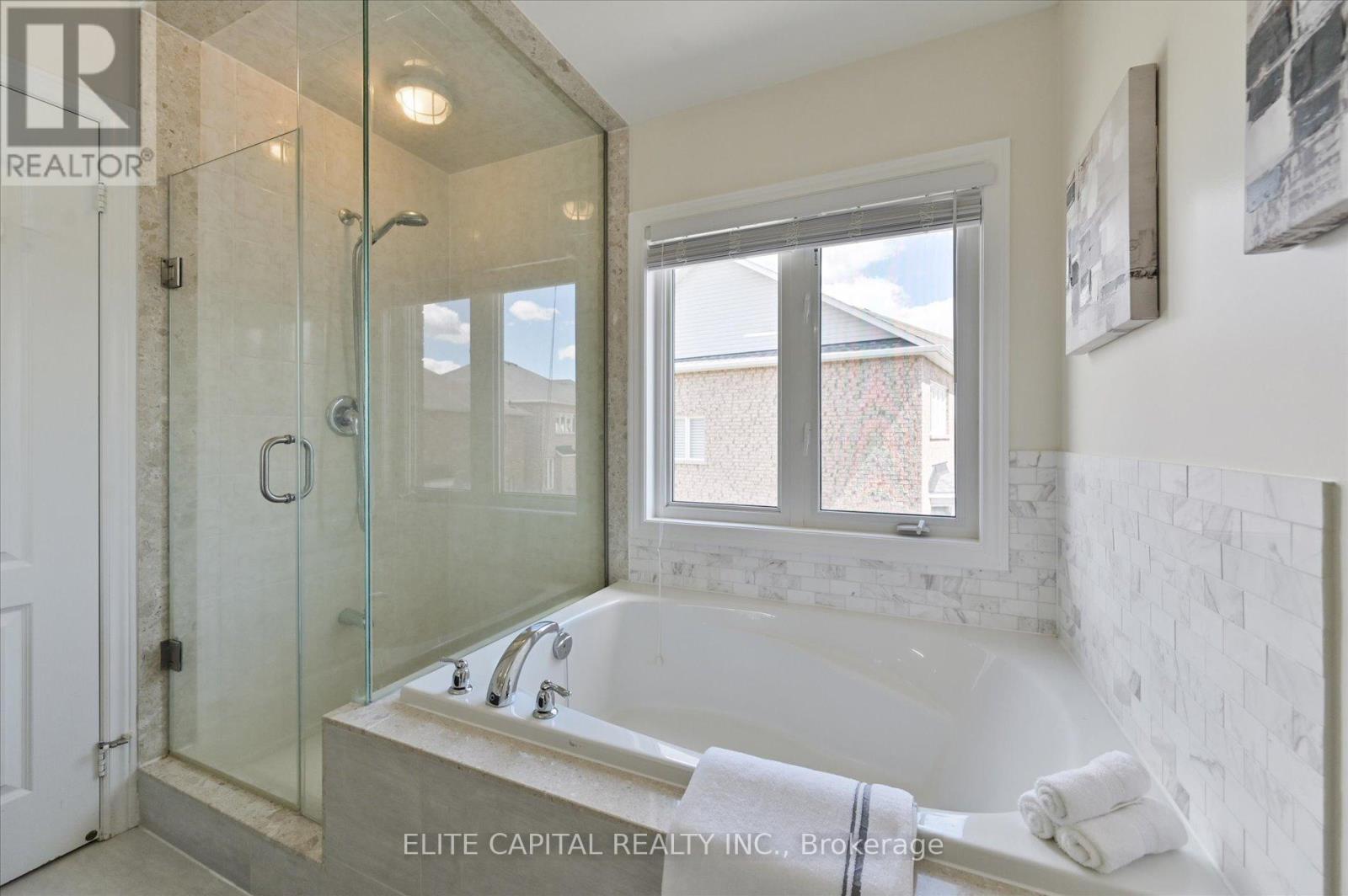 7 Salix Avenue, Whitchurch-Stouffville, Ontario  L4A 1S1 - Photo 25 - N12427483