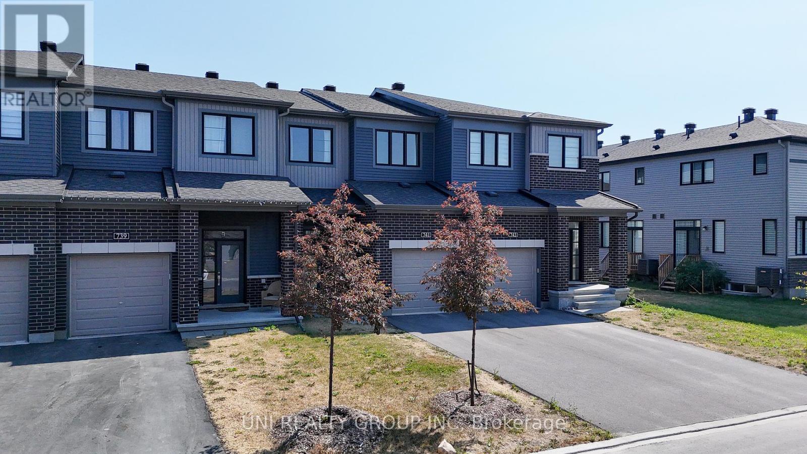 741 Cashmere Terrace, Ottawa, Ontario  K2J 6Z6 - Photo 2 - X12427509
