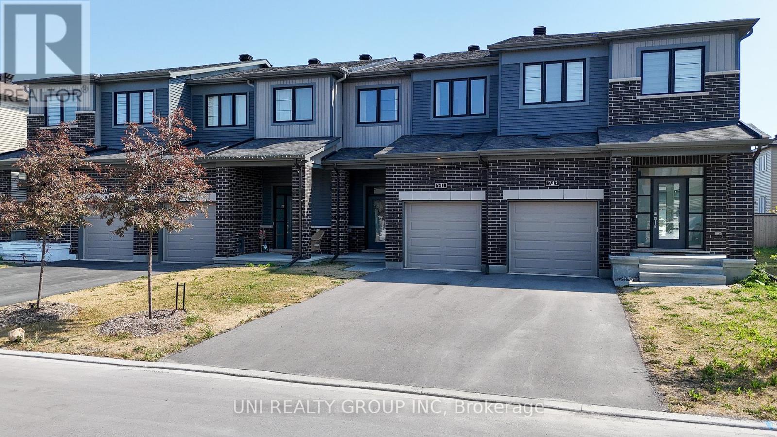 741 Cashmere Terrace, Ottawa, Ontario  K2J 6Z6 - Photo 4 - X12427509