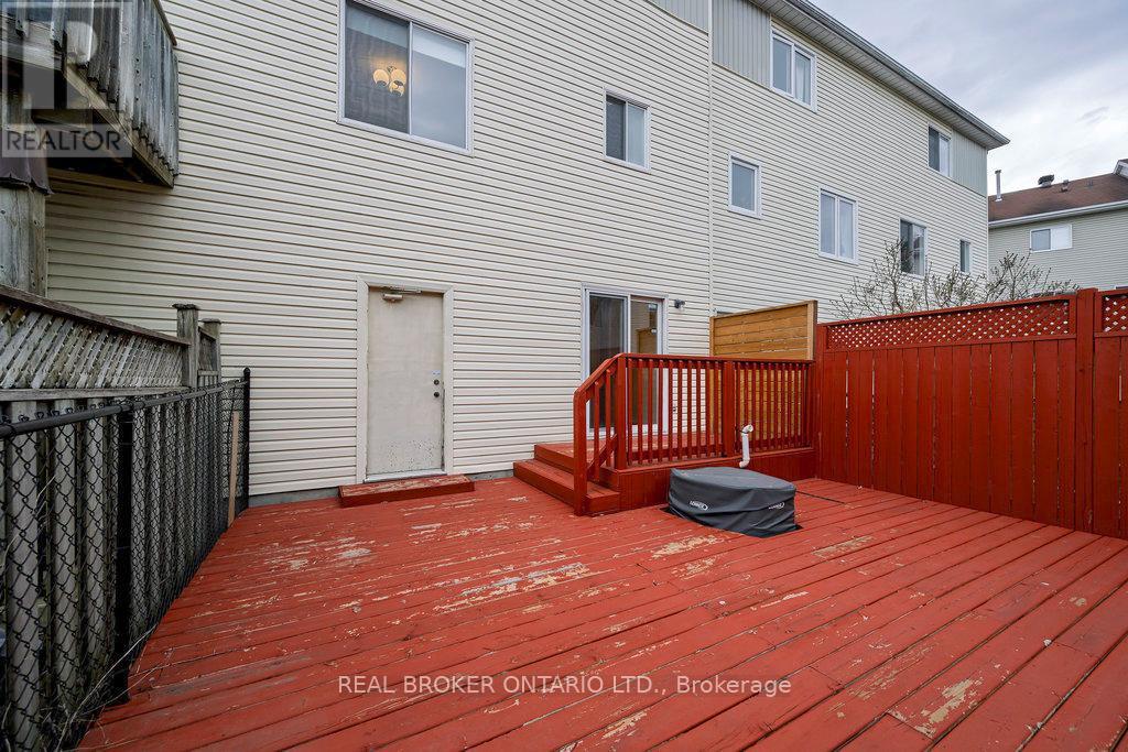 8 Drayton Private, Ottawa, Ontario  K1K 4R1 - Photo 27 - X12427511